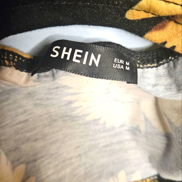 Two Piece Sunflower Halter Top Skirt Set - Picture 4 of 5